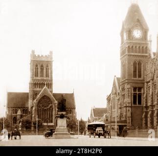 Burton am Rathaus von Trent und St. Paul's Church, wahrscheinlich 1920er Jahre Stockfoto