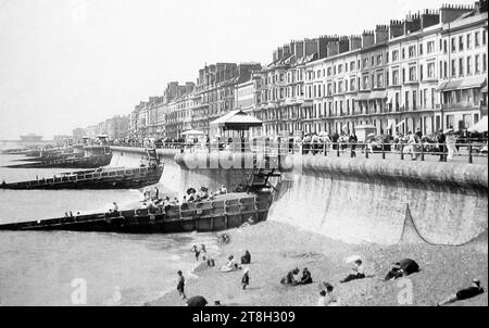 Hastings Strand und Promenade, viktorianische Zeit Stockfoto