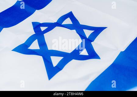 Augsburg, Bayern, Deutschland - 20. November 2023: Blau-weiße Flagge von Isreal *** Blau Weiße Landesflagge von Isreal Credit: Imago/Alamy Live News Stockfoto