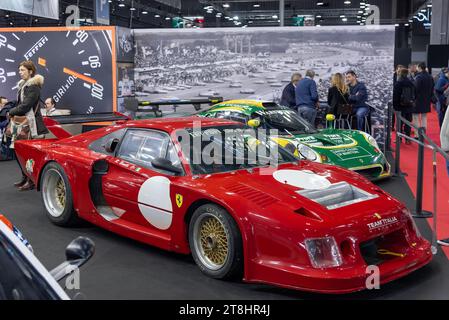 Paris, Frankreich - Rétromobile 2019. Konzentrieren Sie sich auf einen roten Ferrari 308 Carma FF aus dem Jahr 1979. Fahrgestellnr 18935. Stockfoto