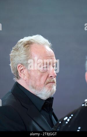 Madrid. Spanien. 20231120 besucht Ridley Scott die Premiere von Napoleon im Prado Museum am 20. November 2023 in Madrid, Spanien Credit: MPG/Alamy Live News Stockfoto