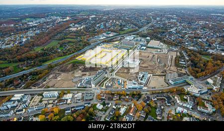 Luftbild, Großbaustelle Mark 51/7, O-Werk Campus und Neubau Wissenschafts- und Technologiequartier, ehemaliges Opel Areal an der Autobahn A448, DHL Logistik, Wohngebiet und Fernsicht mit Ortsansicht Bochum Laer, Bochum, Ruhrgebiet, Nordrhein-Westfalen, Deutschland ACHTUNGxMINDESTHONORARx60xEURO *** Luftbild, Großbaustelle Mark 51 7, O Werk Campus und neues Wissenschafts- und Technologieviertel, ehemaliger Opel-Standort an der Autobahn A448, DHL Logistik, Wohngebiet und Fernsicht mit Blick auf Bochum Laer, Bochum, Ruhrgebiet, Nordrhein-Westfalen, Deutschland ATTENTIONxMINDESTHONORARx60xEURO Stockfoto