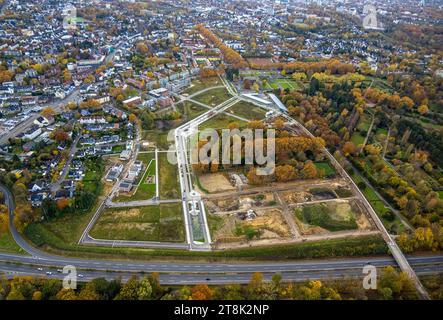 Luftbild, Ostpark Quartier Feldmark, Baustelle ehemaliger alter Friedhof, Baustelle am Campus Evangelische Hochschule Bochum, Baustelle und Neubau Wohnhäuser, herbstliche Laubbäume am Hauptfriedhof und Wohngebiet Altenbochum, Altenbochum, Bochum, Ruhrgebiet, Nordrhein-Westfalen, Deutschland ACHTUNGxMINDESTHONORARx60xEURO *** Luftaufnahme, Ostpark Quartier Feldmark, Baustelle ehemaliger alter Friedhof, Baustelle am Campus der Evangelischen Universität Bochum, Baustelle und neue Wohngebäude, herbstliche Laubbäume am Hauptfriedhof und Wohngebiet Altenbochum, Alt Stockfoto