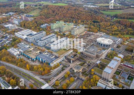 Luftbild, Gebäudekomplex der RUB Ruhr-Universität Bochum, Baustelle Ersatzneubau NA, muschelartige Form Rundes Gebäude Audimax Hörsaal, Mensa Gebäude, Querenburg, Bochum, Ruhrgebiet, Nordrhein-Westfalen, Deutschland ACHTUNGxMINDESTHONORARx60xEURO *** Luftsicht, Gebäudekomplex der RUB Ruhr Universität Bochum, Baustellenersatz Neubau NA, schalenförmiges Rundgebäude Audimax Hörsaal, Kantinengebäude Querenburg, Bochum, Ruhrgebiet, Nordrhein-Westfalen, Deutschland ATTENTIONxMINDESTHONORARx60xEURO Credit: Imago/Alamy Live News Stockfoto