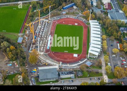 Luftbild, Lohrheidestadion Fußballplatz und Leichtathletikstadion der SG Wattenscheid 09, Baustelle mit Neubau Westtribüne, Leithe, Bochum, Ruhrgebiet, Nordrhein-Westfalen, Deutschland ACHTUNGxMINDESTHONORARx60xEURO *** Luftaufnahme, Lohrheidestadion Fussball- und Leichtathletikstadion der SG Wattenscheid 09, Baustelle mit neuer Westtribüne, Leithe, Bochum, Ruhrgebiet Nordrhein-Westfalen, Deutschland ATTENTIONxMINDESTHONORARx60xEURO Credit: Imago/Alamy Live News Stockfoto