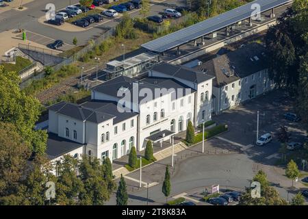 Luftaufnahme, Bürgerzentrum Bahnhof Arnsberg, Arnsberg, Sauerland, Nordrhein-Westfalen, Deutschland Stockfoto