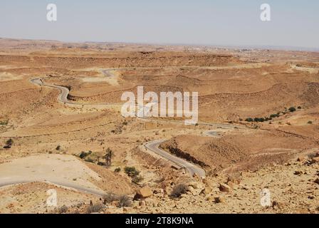 Wunderschöne tunesische Landschaften, Tataouine Viertel, Tunesien. Stockfoto