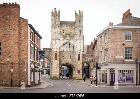 YORK, Großbritannien - 17. April 2023. Monk Bar, ein befestigtes Torhaus in der Stadtmauer von York. York, Großbritannien Stockfoto