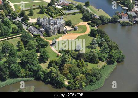 Ein Luftbild von Beaulieu House, dem Haus von Lord Montague, im New Forest, Hampshire, Großbritannien Stockfoto