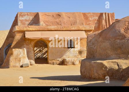 Star Wars Film spielt in der Sahara, Tunesien. Der Ort wurde ausgewählt, um den Planeten Tatooine, die Wüstenheimwelt von Luke Skywalker, darzustellen. Stockfoto