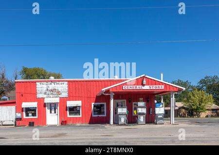 Bandera, USA - 1. November 2023: Einkaufsgeschäft in der alten Weststadt Bandera, USA. Stockfoto