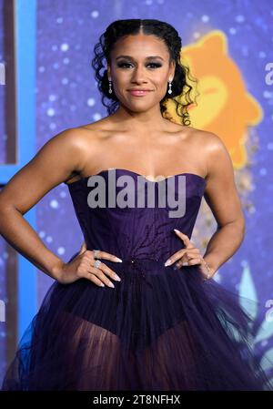 London, Großbritannien. November 2023. Ariana DeBose bei der Wish Premiere, London, Großbritannien, 20. November 2023. Foto: Stuart Hardy/ABACAPRESS.COM Credit: Abaca Press/Alamy Live News Stockfoto