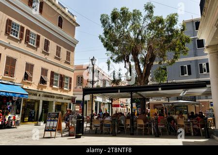 Restaurant in der Fußgängerzone, historische Altstadt von Gibraltar, Upper Town, Overseas Territory, Großbritannien Stockfoto