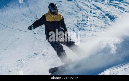 Snowboarder, 15 Jahre alt, Tegelberg, bei Füssen, Allgäuer Alpen, Allgaeu, Bayern, Deutschland Stockfoto