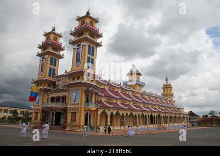 Cao Dai Heiliger Stuhl, vietnamesische synkretistische Sekte, gegründet 1926, Tay Ninh City, Provinz Tay Ninh, Vietnam Stockfoto