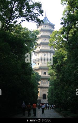 Zijin Shan, Nanjing, China, Linggu-Pagoda, Grabstätte von Ming Hongwu (Zhu Yuanzhang, erster Ming-Kaiser) und Sun Zhongshan (Sun Yat-sen), Nanjing, China Stockfoto