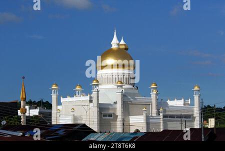 Sultan Omar Ali Saifuddin Moschee, Sultan Omar Ali Saifuddin Masjid in Bandar Seri Begawan, der Hauptstadt von Brunei Stockfoto