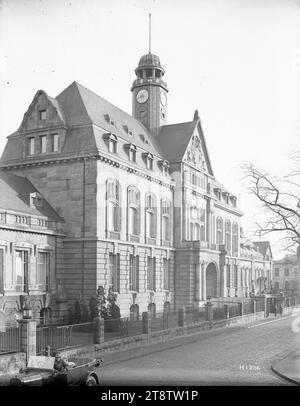 Das Hauptquartier der neuseeländischen Divisionsabteilung in Leverkusen, Deutschland, 1919, Außenansicht des großen Gebäudes, in dem sich die neuseeländische Divisionszentrale in Leverkusen befindet, während der Besetzung Deutschlands nach dem Ersten Weltkrieg Foto aufgenommen im März 1919 Stockfoto