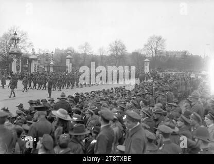 Eine Bataillon von Neuseeland Truppen marschiert, vorbei an Buckingham Palace, London, Mai 1919 Stockfoto