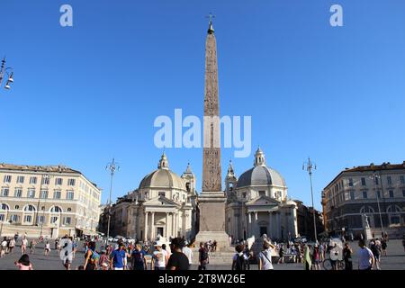 Piazza del Popolo: Ägyptischer Obelisk von Ramesses II ab Heliopolis, historisches Zentrum von Rom, Rom, Italien Stockfoto