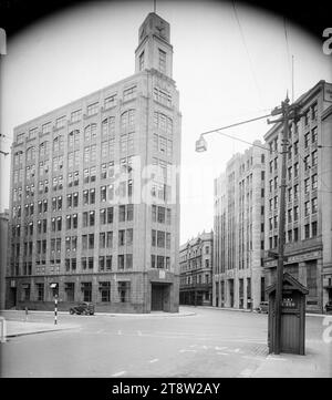 Kreuzung von Lambton Quay, Hunter Street und Featherston Street, Wellington, Neuseeland mit der Kreuzung von Lambton Quay, Hunter Street und Featherston Street, Wellington, Neuseeland, mit dem Mutual Life & Citizens Assurance Company Building, CA 1935 Stockfoto