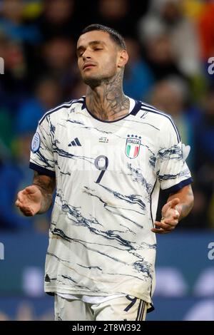 Leverkusen, Fussball, Männer Länderspiel, EM-Qualifikation in der Bay-Arena in Leverkusen 20.11.2023 Ukraine:Italien 0:0 Gianluca SCAMACCA (ITA) Foto: Norbert Schmidt, Düsseldorf Stockfoto