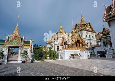 Phra Thinang Aphorn Phimok Prasat vom Großen Palast, Bangkok, Thailand. - Der Pavillon wurde von König Rama IV. Als Räuberpavillon für den König gebaut Stockfoto