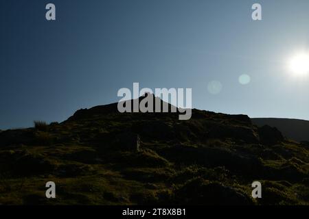 Coumshingaun Corrie Lake und die Umgebung der Comeragh Mountains Stockfoto