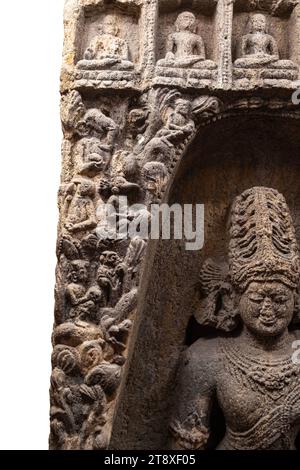 Padmapani Avalokiteshvara. Baneswaranasi, Narasinghpur, Cuttack. 11. Jahrhundert n. Chr. Bodhisattva als Lotusträger Padmapani war eine bevorzugte Form von Aval Stockfoto