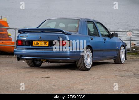 1988 Ford Sierra Sapphire RS Cosworth - Supersportwagen mit blauem Kragen Stockfoto