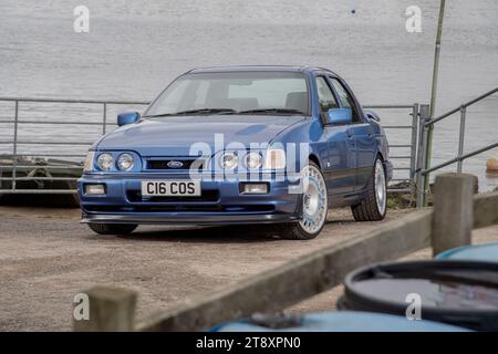 1988 Ford Sierra Sapphire RS Cosworth - Supersportwagen mit blauem Kragen Stockfoto