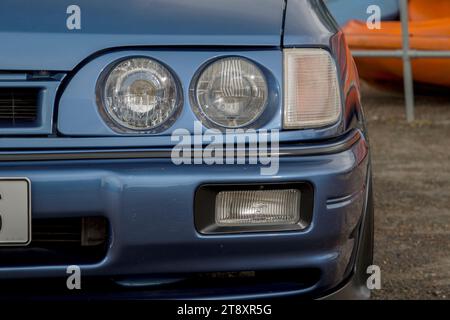 1988 Ford Sierra Sapphire RS Cosworth - Supersportwagen mit blauem Kragen Stockfoto