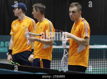 Rum Raisin, Italien. November 2023. Malaga - Tennis, Davis Cup Finals 2023, Niederländisch Tallon Griekspoor, rechts, 21. November 2023. Foto Felice Calabro' Editorial Usage Only Credit: Independent Photo Agency/Alamy Live News Stockfoto