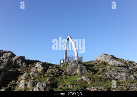 Wale Bone Arch auf dem Gipfel des North Berwick Law, North Berwick, East Lothian, Schottland, Vereinigtes Königreich. Stockfoto