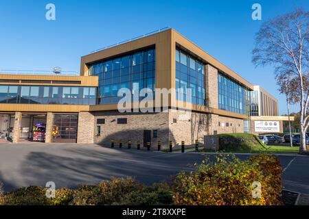 Ambulanz, Feuerwehr- und Polizeistation, South Park, South Park Avenue, Lincoln City, Lincolnshire, England, Großbritannien Stockfoto