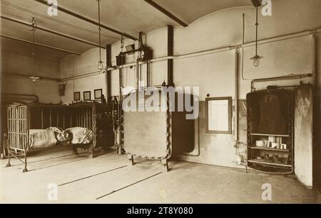 3., Arsenalstraße 7 - kommunale Sanitärstation - Desinfektionseinrichtung - Ansicht des Apparates, Theo Bauer († 1931), Fotograf, Datum um 1926, Gelatinefarbenpapier, Höhe x Breite: Ca. 39 x 60, 2 cm, Inschrift, Theo. Bauer, Wien. XIV, Gesundheitswesen, 3. Bezirk: Landstraße, Krankenhaus, Sammlung Wien Stockfoto