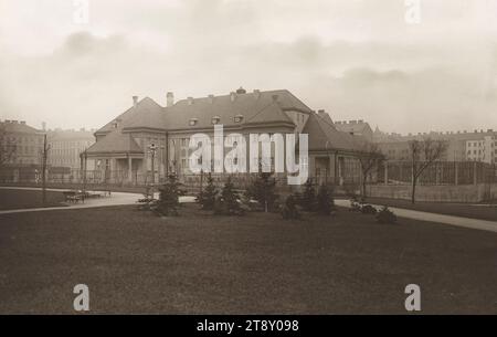 10., Waldmüllerpark 1 - Stadtkindergarten - Blick aus dem Park, Carl (Karl) Zapletal (1876-1941), Fotograf, Datum um 1926, Gelatinepapier, Höhe x Breite 38, 5 x 60 cm, Inschrift, Sport=Fotograf, Karl Zapletal, Wien, VIII, Josefstädterstr. 73, Telefon 26-1-71, Rotes Wien, 10. Bezirk: Favoriten, Kindergarten, öffentliche Gärten, Park, Waldmüllerpark, Wiener Sammlung Stockfoto