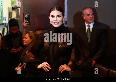 Mexiko-Stadt, Mexiko. November 2023. Die neue Direktorin von Miss Universe Mexico CYNTHIA DE LA VEGA während einer Pressekonferenz zur Bekanntgabe des neuen Miss Universe Mexico Komitees im 51. Stock des Major Tower. (Kreditbild: © Carlos Santiago/eyepix via ZUMA Press Wire) NUR REDAKTIONELLE VERWENDUNG! Nicht für kommerzielle ZWECKE! Stockfoto