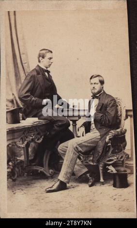 Albert von Sachsen (1828-1902) und Georg von Sachsen (1832-1904), Ludwig Angerer (1827-1879), Fotograf, Datum um 1860-1865, Trägerkarton, Albumenpapier, Höhe x Breite 9, 8 x 6 cm, Aristokratie, Hochformat, Mann, die Wiener Sammlung Stockfoto