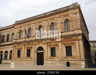 Palazzo della Sovrintendenza ai Beni Culturali di Siracusa, Ortigia, Ortygia, Siracusa, Syrakus, Sizilien, Sizilien, Italien, Europa Stockfoto