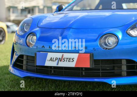 DIEPPE, FRANKREICH - 29. MAI 2022: Das neue Modell des Sportwagens Alpine A110 wird ausgestellt Stockfoto