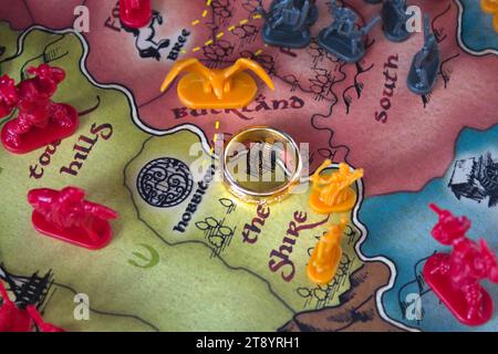 Die Shire Country Map von Lord of the Rings Trilogie Edition des Risk Strategy Brettspiels Stockfoto