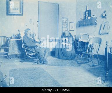 Mr. Und Mrs. Winterbottom in ihrem Schlafzimmer, Rulo, Nebraska, um 1900, Agnes Winterbottom Cooney, amerikanisch, 1878-1940, 3/4 x 13/16 Zoll (9,53 x 12,22 cm) (Bild)4 7/8 x 6 9/16 Zoll (12,38 x 16,67 cm) (Halterung), Cyanotype, USA, 19.-20. Jahrhundert Stockfoto