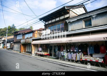 Ogi, Japan 1. Oktober 2023: Blick auf die Hafenstadt Ogi im Süden der Insel Sado. Stockfoto