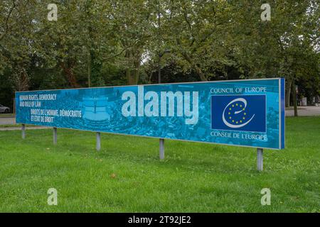 Europarat, Avenue de l'Europe, Straßburg, Frankreich 13. August 2023. Beschilderung des Europarates Stockfoto