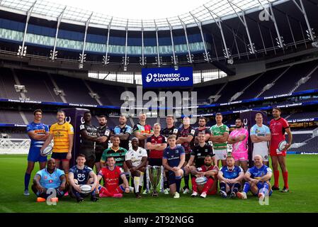 Spieler aus den 24 Investec Champions Cup-Vereinen, darunter Juarno Augustus (Northampton Saints), Ben Curry (Sale Sharks), Owen Farrell (Saracens), Fitz Harding (Bristol Bears), Stephan Lewies (Harlequins), Hanro Liebenberg (Leicester Tigers), Ben Spencer (Bath Rugby), Jack Yeandle (Exeter Chiefs), Paul Boyle (Connacht Ben Casey Ben Rugby), Cragby) (DHL Stormers), Stuart McCloskey (Ulster Rugby), Stafford McDowall (Glasgow Warriors), Khutha Mchunu (Vodacom Bulls), Garry Ringrose (Leinster Rugby), Josh Turnbull (Cardiff Rugby), Richie Arnold (Stade Toulousain), Teddy Bau Stockfoto