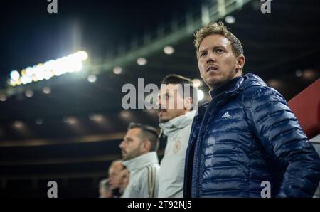 Wien, Deutschland. November 2023. Trainer Julian Nagelsmann (Deutschland) Co-Trainer Sandro Wagner (Deutschland) Österreich - Deutschland 21.11.2023 Stockfoto