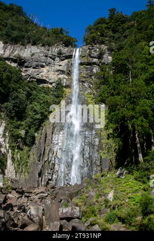 Der Nachi-Wasserfall ist ein großer permanenter Wasserfall in Japan in der Präfektur Wakayama. Stockfoto