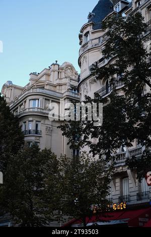 Pariser Stadtgebäude im 7. Bezirk Stockfoto