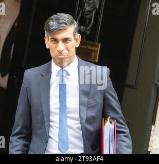 London, Großbritannien. November 2023. Rishi Sunak, Premierminister, verlässt 10 Downing Street für PMQ's London UK Credit: Ian Davidson/Alamy Live News Stockfoto